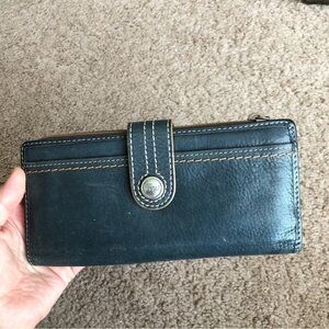 Vintage Fossil Genuine Leather Wallet